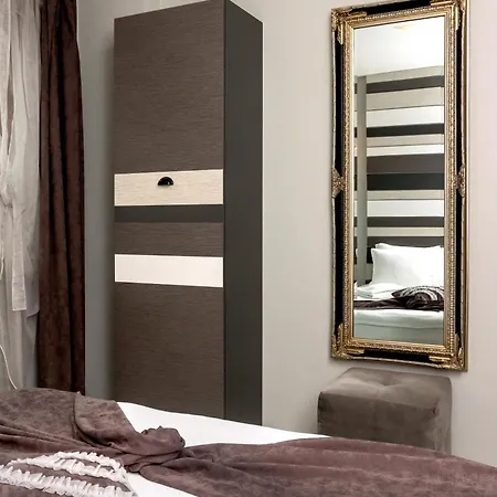 学生城区蒙阿密公寓 公寓 索菲亞