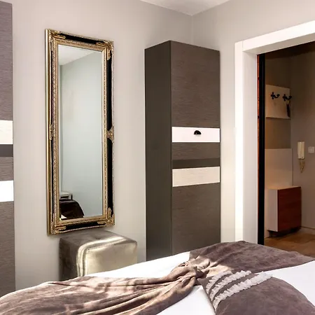 Apartament Mon Ami In Studentski Grad Area