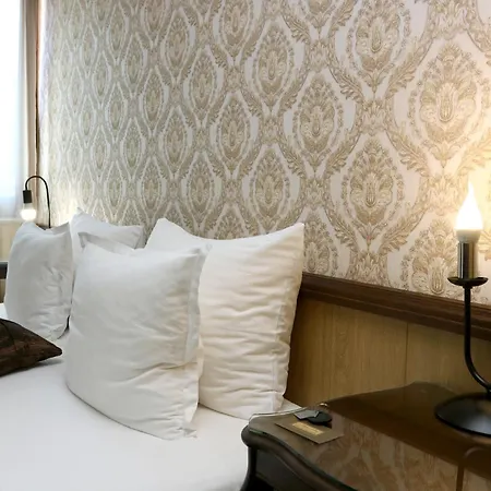 Mon Ami In Studentski Grad Area Apartamento *