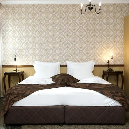 Mon Ami In Studentski Grad Area *