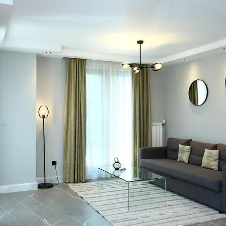 Mon Ami In Studentski Grad Area ソフィア