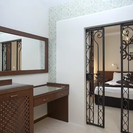 Mon Ami In Studentski Grad Area アパート