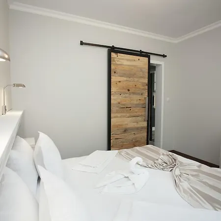 アパート Mon Ami In Studentski Grad Area *