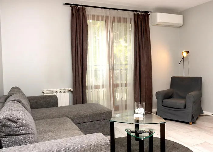 Mon Ami In Studentski Grad Area *