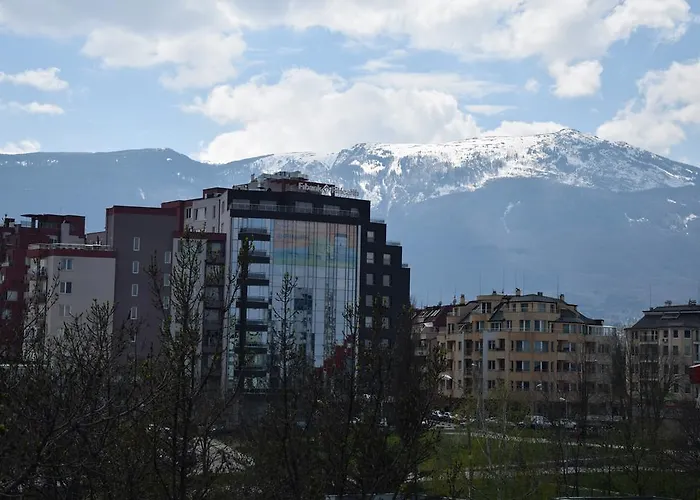 Appartement Mon Ami In Studentski Grad Area Sofia