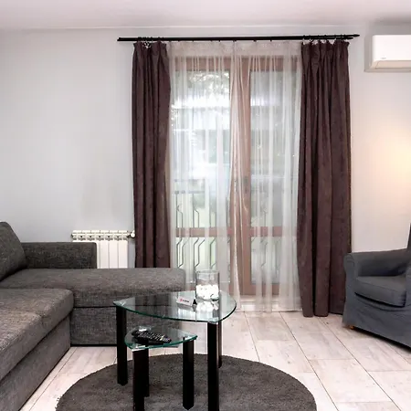Apartmán Mon Ami Apart In Studentski Grad Area *